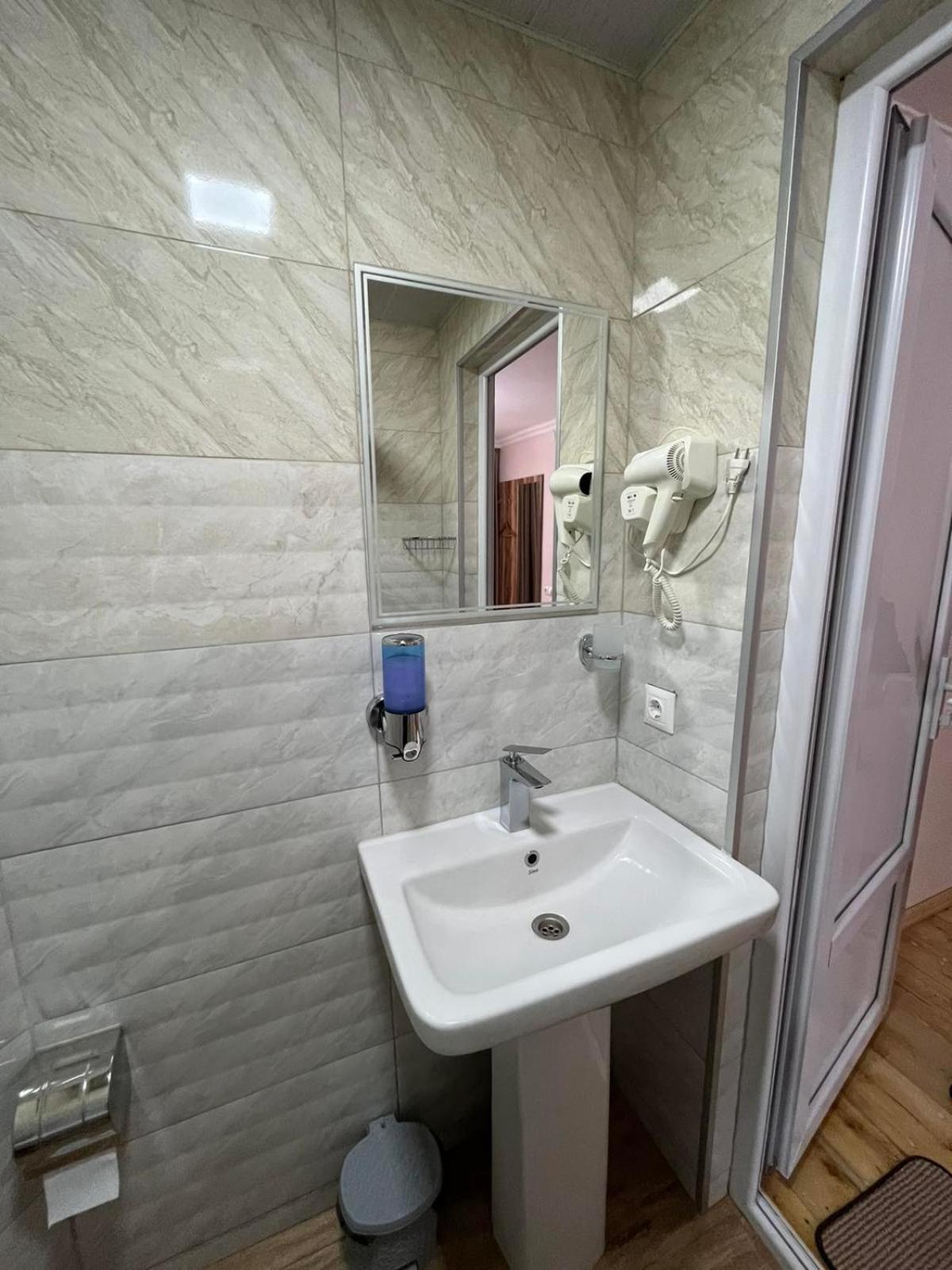 Hotel Polaris Kazbegi Extérieur photo