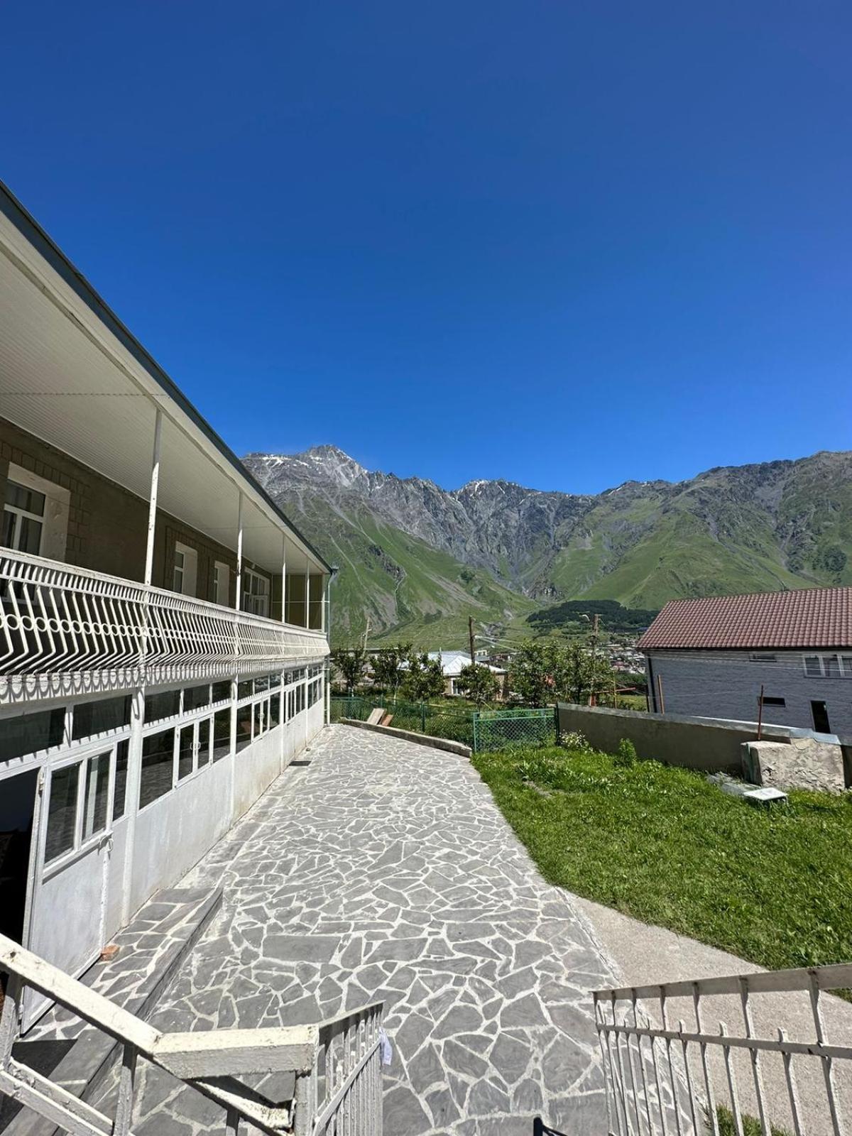 Hotel Polaris Kazbegi Extérieur photo