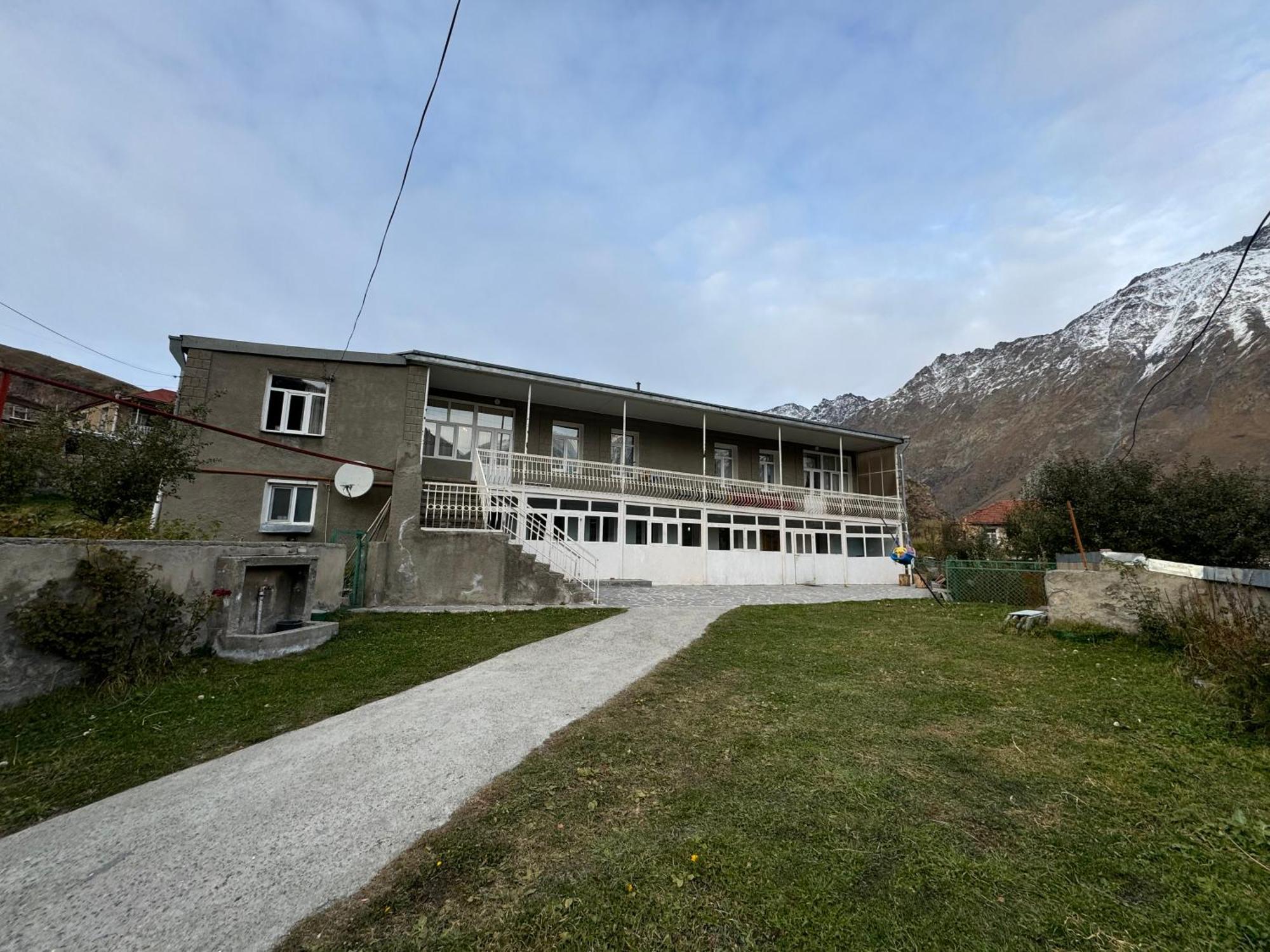 Hotel Polaris Kazbegi Extérieur photo